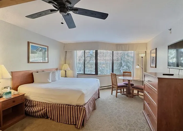 Studio 211 - Perfect Location With Pool And Hot Tub