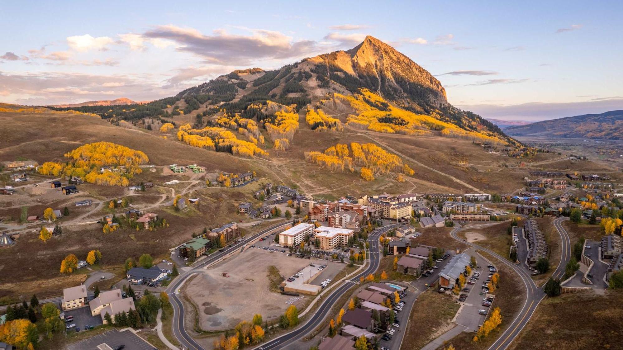 Holiday home 211 - Perfect Location With Pool And Hot Tub Crested Butte